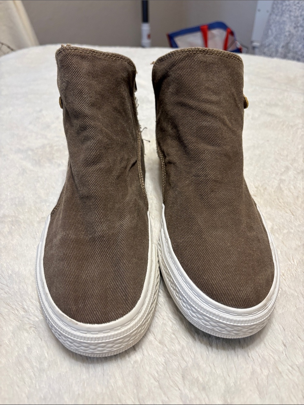 Blowfish Brown Slip-On Canvas High-Top Sneakers with White Sole Sz 11